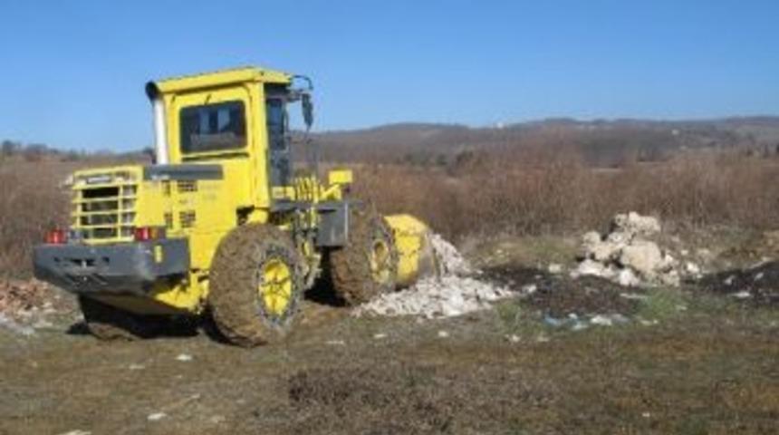 Bolu İl &Ouml;zel İdaresi &Ccedil;&ouml;pleri Topluyor