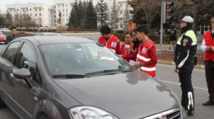 T&uuml;rk Kızlayı'nın 'yol G&uuml;venliği Savunuculuk Projesi'