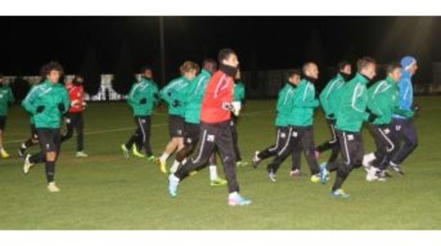 Akhisar Belediyespor, Bursaspor Ma&ccedil;ı Hazırlıklarına Başladı