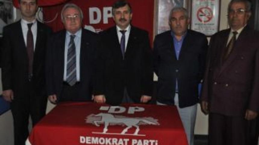 Demokrat Parti, Sarıoğlan Ve Akkışla Belediye Başkan Adaylarını A&ccedil;ıkladı
