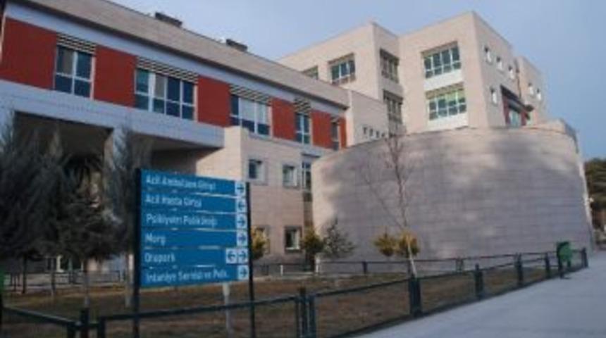 Katil Zanlısı Koca, Eşinin Cesedinin Başında İntihara Kalkıştı