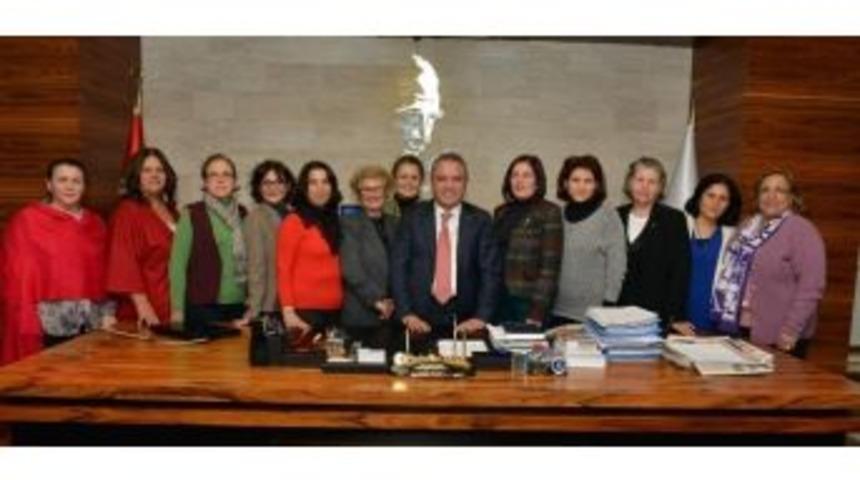 Başkan B&ouml;cek&rsquo;e Cumhuriyet Kadınlarından Teşekk&uuml;r