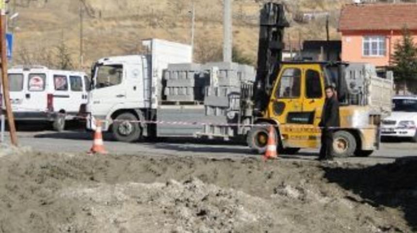 Ak&ccedil;ay Mahallesi Karanfil Sokakta Kış &Ccedil;ilesi Bitiyor