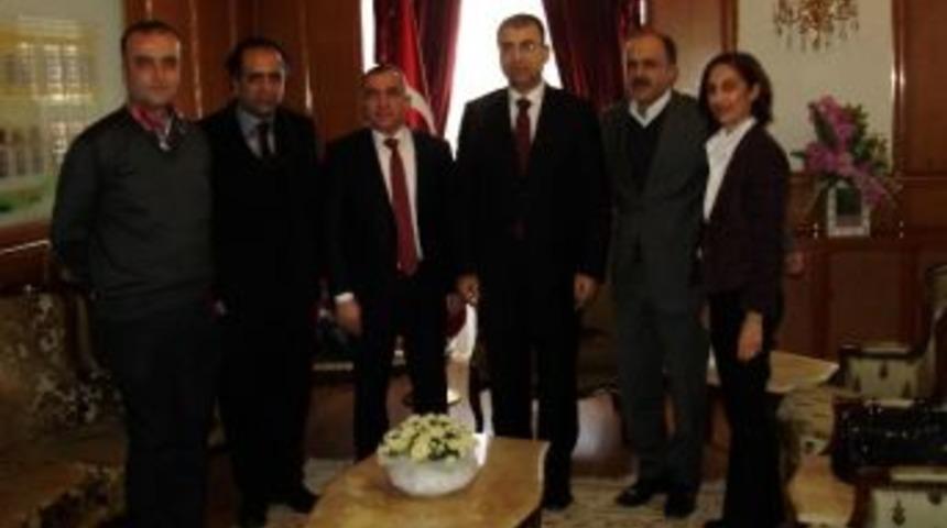 M.kemalettin Moda Merkezi Derneği Vali Toprak'ı Ziyaret Etti