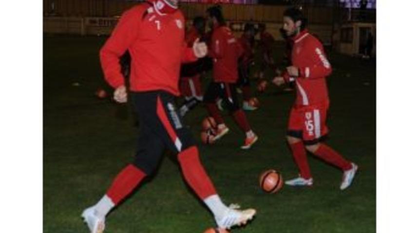 Forvetlerin Performansı Kalpar&rsquo;ı Sevindirdi