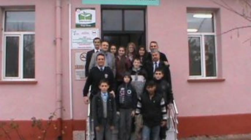 &Ouml;ğrencilere &ldquo;akran Zorbalığı&rdquo; Anlatılıyor