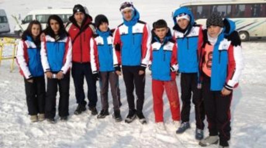 Kayaklı Koşu Takımı Tecr&uuml;be Kazandı