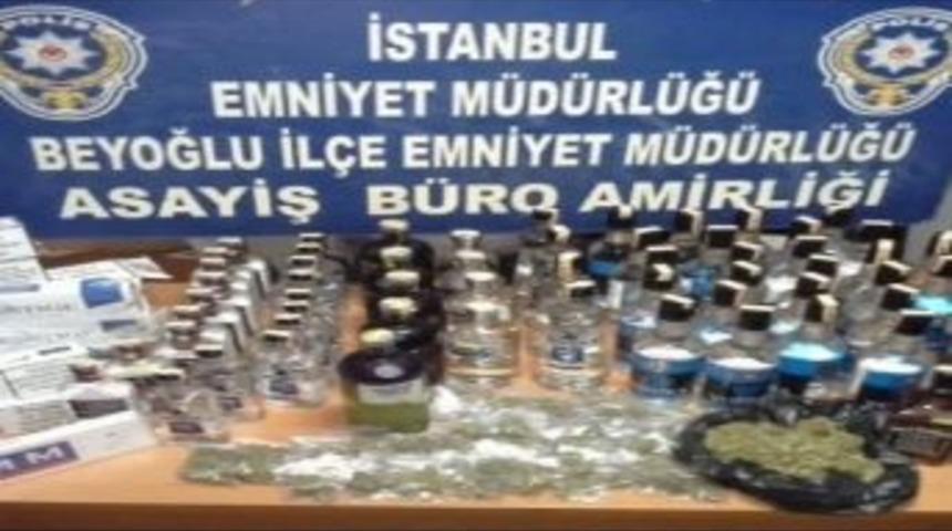 (&ouml;zel Haber) Beyoğlu&rsquo;nda Ka&ccedil;ak İ&ccedil;ki Ve Uyuşturucu Operasyonu