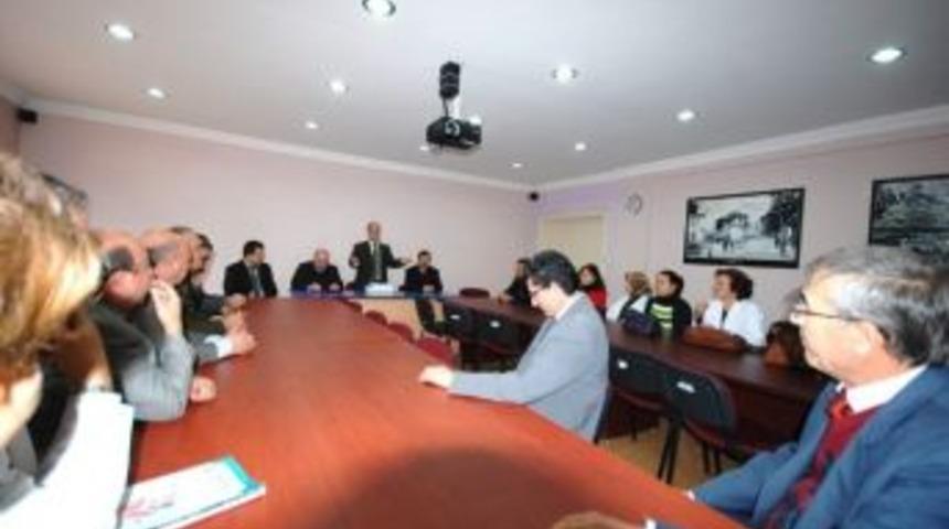 Başkan Saraoğlu, Kurtuluş İlkokulu&rsquo;na Gediz Ansiklopedisi Armağan Etti