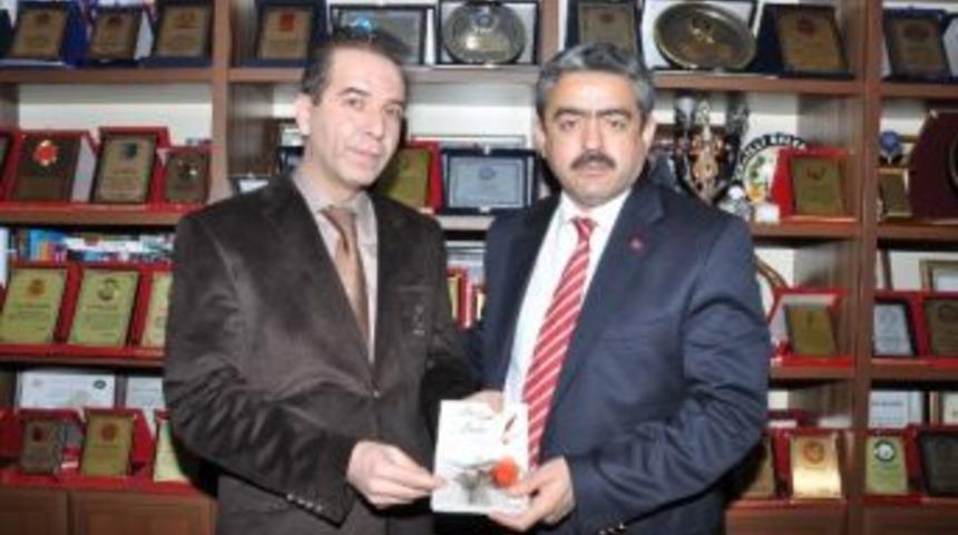 Yazar Osman Girgin, Başkan Alıcık&rsquo;ı Ziyaret Etti
