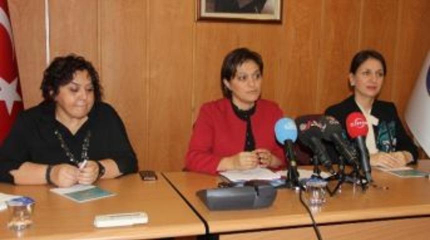 Bakan Yardımcısının &Ccedil;ocuk Gelin Sitemi