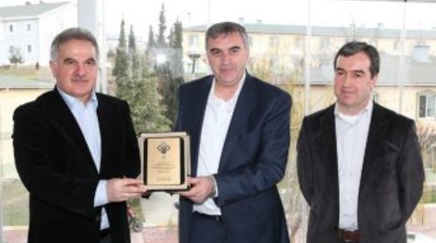 Başkan To&ccedil;oğlu, Rekt&ouml;r Elmas İle Ortadoğu Araştırmaları Merkezi &Ouml;ğretim &Uuml;yeleri Bir Araya Geldi