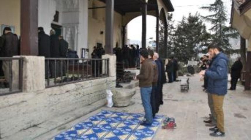 Amasya&rsquo;da Camilerde Yağmur Duası Yapıldı