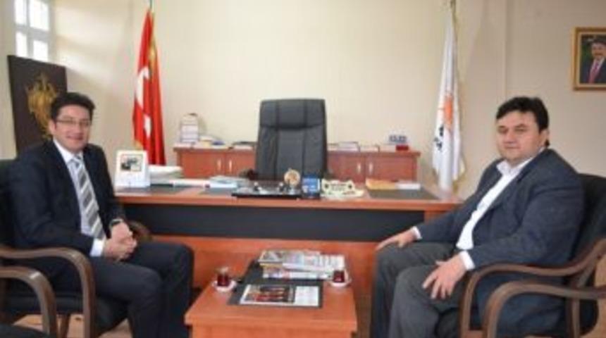 Kaymakam'dan Ak Parti'ye İade-i Ziyaret