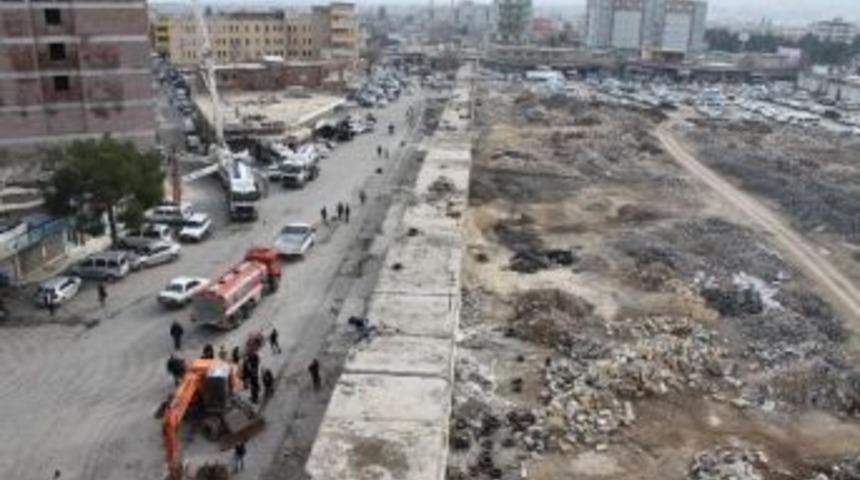Eski Sanayi B&ouml;lgesinde Kentsel D&ouml;n&uuml;ş&uuml;m İ&ccedil;in Yıkım Başladı