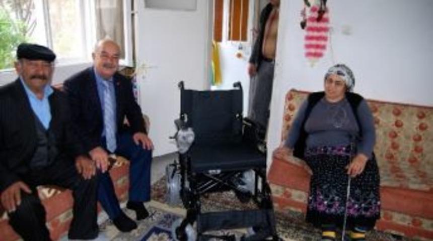 Başkan Kamacı&rsquo;dan Fel&ccedil;li Vatandaşa Ak&uuml;l&uuml; Sandalye