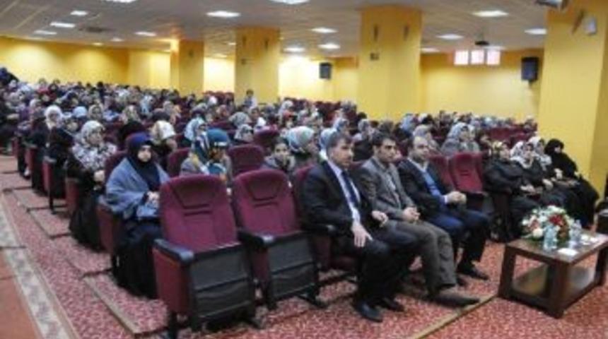 Karak&ouml;pr&uuml; Belediyesi Tarafından &lsquo;kadın Hakları&rsquo; Semineri Verildi