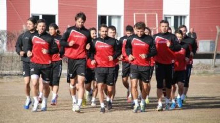Tokatspor, Elazığspor Ma&ccedil;ı Hazırlıklarını S&uuml;rd&uuml;r&uuml;yor