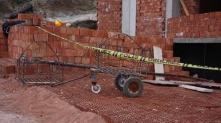 8. Kattan D&uuml;şen İş&ccedil;i Hayatını Kaybetti