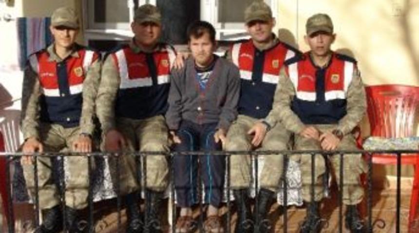 Osmaniye&rsquo;de Jandarma Erbaş Ve Erlerden &Ouml;rnek Davranış