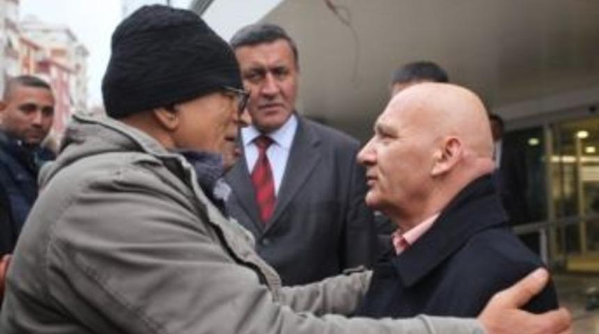 Kartal, Başkan Altınok &Ouml;z&rsquo;e Kucak A&ccedil;tı