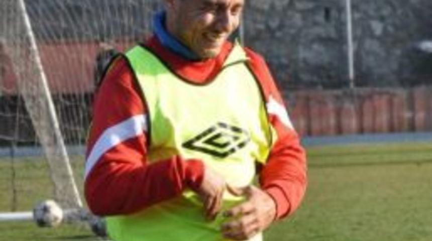 Samancı&rsquo;nın Tedavisi S&uuml;r&uuml;yor