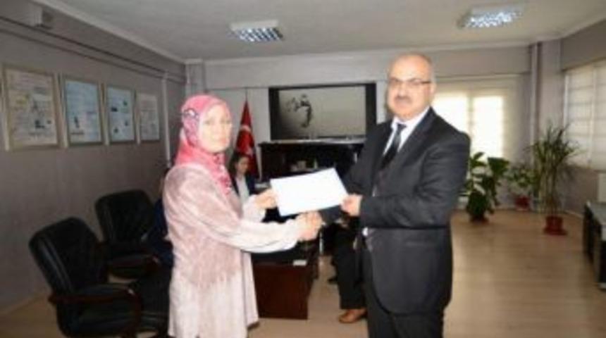 Afyonkarahisar&rsquo;da Başarılı Sağlık&ccedil;ılara Teşekk&uuml;r Belgesi