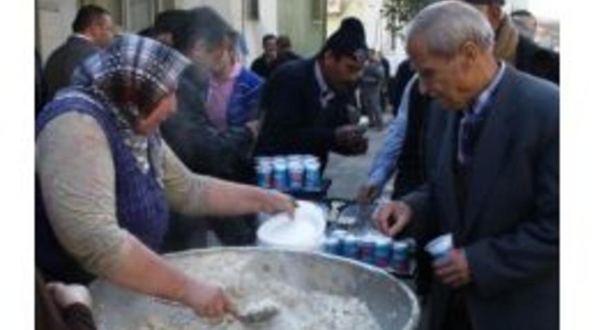 Manisalılar Yağmur Duasına &Ccedil;ıktı