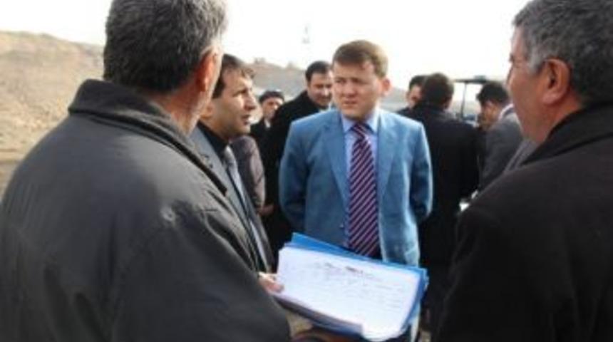 Cizre Kaymakamı Koca K&ouml;m&uuml;r Dağıtımlarını Denetledi