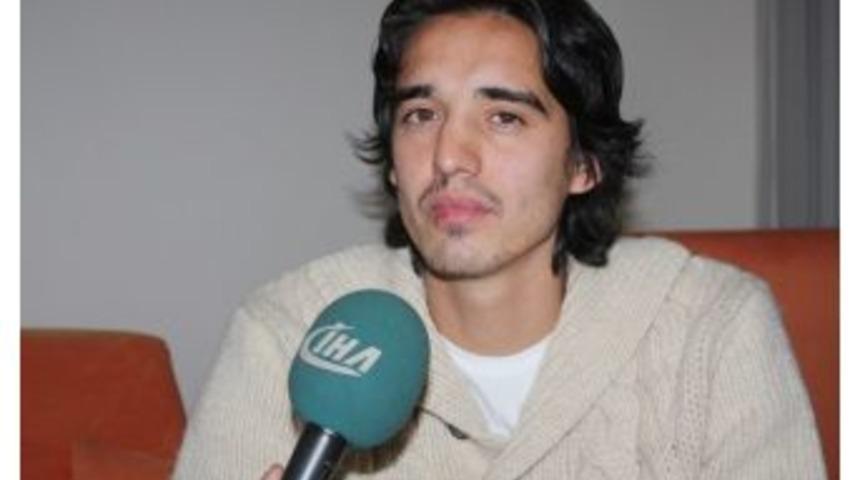 G&ouml;rkem G&ouml;rk, Elazığspor Y&ouml;netimini Topa Tuttu