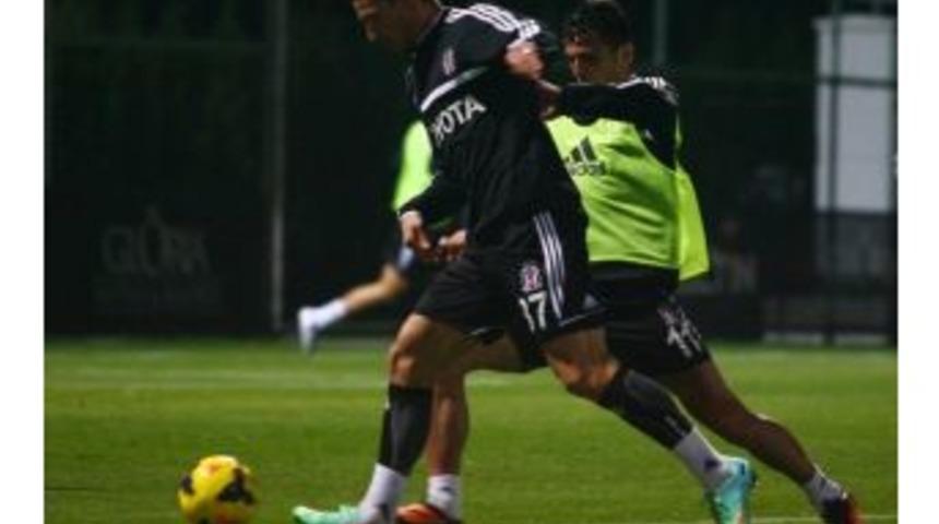 Beşiktaş, İkinci Yarı Hazırlıklarını S&uuml;rd&uuml;r&uuml;yor