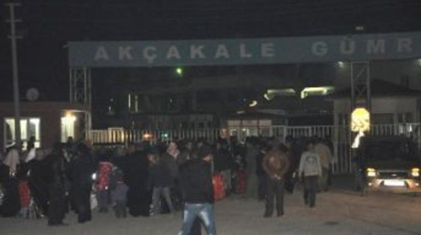 Suriye&rsquo;ye Ge&ccedil;mek İsteyen M&uuml;lteciler &Uuml;lkelerine G&ouml;nderildi