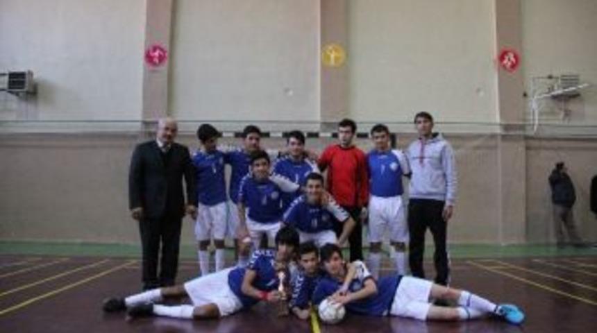 Mustafa Doğan Anadolu Lisesi Grup Birincisi Oldu