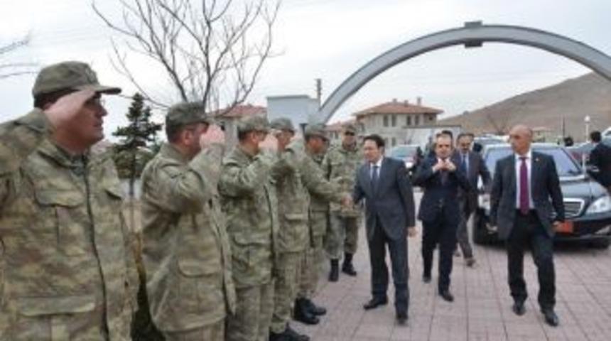 Vali Abdurrahman Akdemir&rsquo;in İl&ccedil;e Ziyaretleri Devam Ediyor