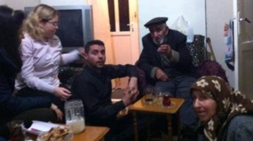 Uzunk&ouml;pr&uuml; Ak Parti Gen&ccedil;lik Kolları'ndan Ev Ziyareti