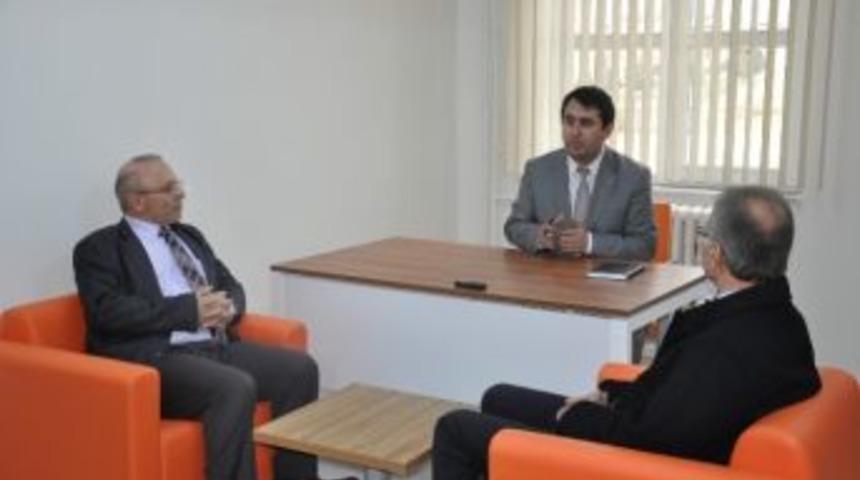 Ak Partililer &Ccedil;erkezk&ouml;y'deki Ziyaretlerini S&uuml;rd&uuml;r&uuml;yor