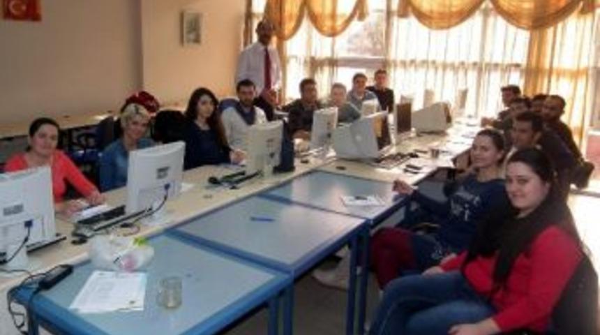 Gen&ccedil;lerden &ldquo;uygulamalı Girişimcilik&rdquo; Kursuna Yoğun İlgi