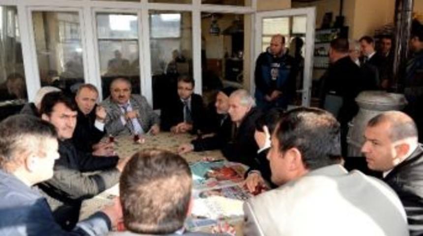 Başkan D&uuml;ndar, Ovaak&ccedil;a&rsquo;da Vatandaşları Dinledi