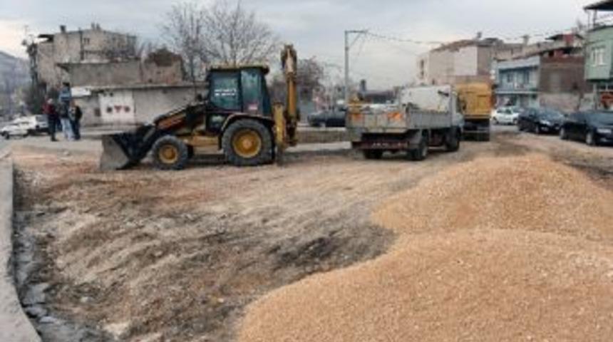 Osmangazi&rsquo;de Cadde Ve Sokaklar Yenileniyor
