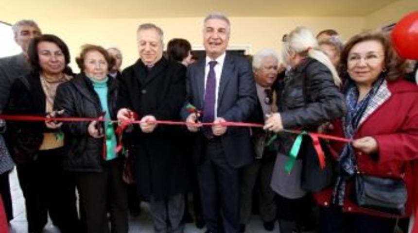 Durak, Nazım Hikmet Şiiri İle Seslendi