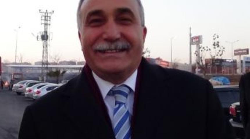 Fakıbaba Troleyb&uuml;s İ&ccedil;in Singapur Yolcusu