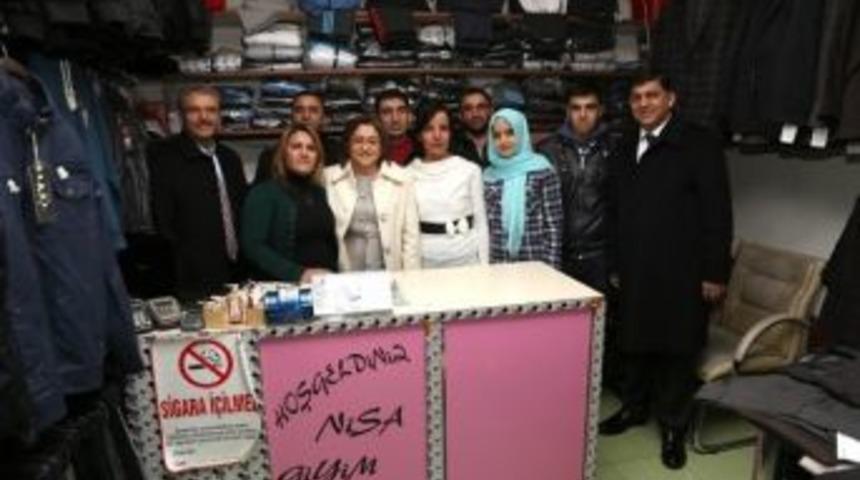 Karşıyaka Esnafına S&uuml;rpriz Ziyaret