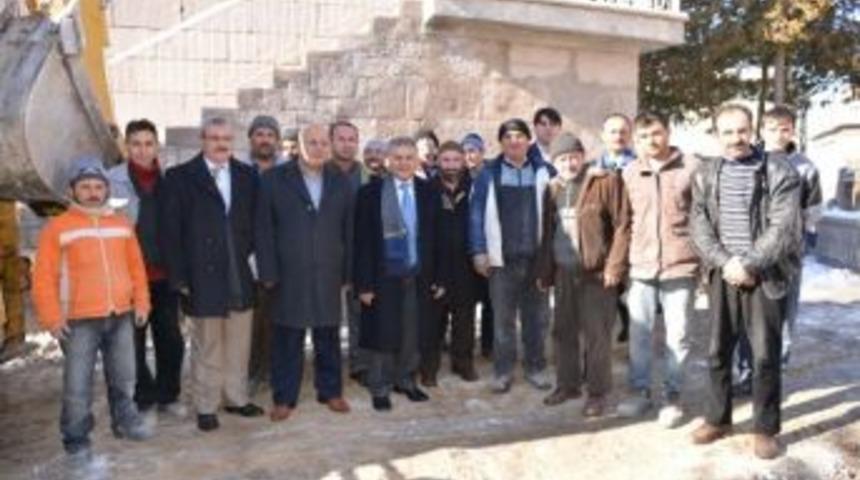 Melikgazi, Yatırım Ve Hizmet İ&ccedil;in Ağırnas İle Sarımsaklı'da