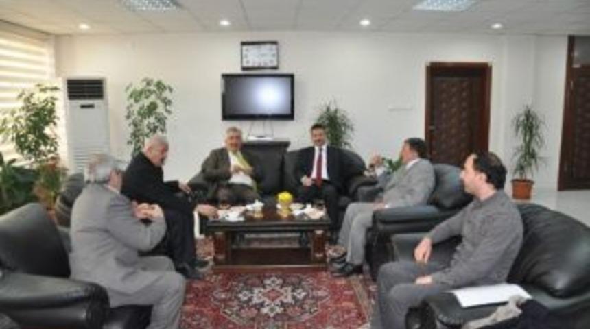 Belediye Başkanı Sadak Ve Beraberindeki Heyet Rekt&ouml;r Erman'ı Ziyaret Etti