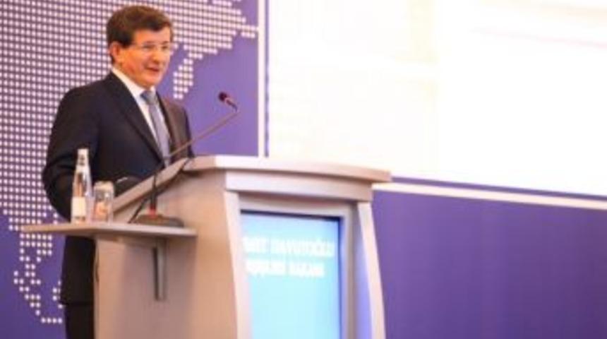 Bakan Davutoğlu: "meşruiyet Zemini Sağlam Olmayan, Meşruiyetini Halktan Almayan Hi&ccedil;bir Siyasal D&uuml;zen Hamle G&uuml;c&uuml; Kazanamaz"