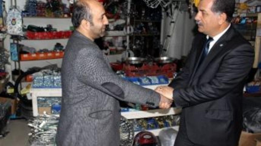 Chp Adayı Bakır&rsquo;a Esnafın Sıcak İlgisi