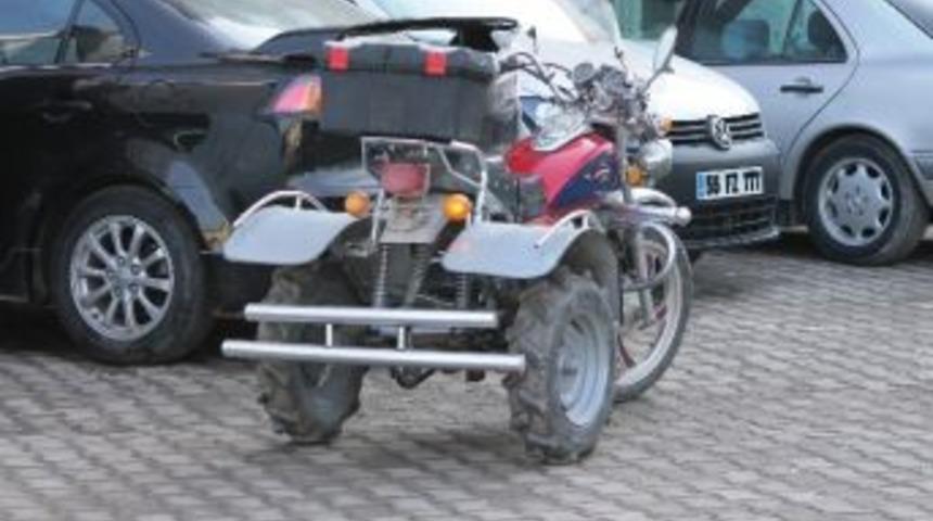 3 Tekerli Motosiklet Yaptılar