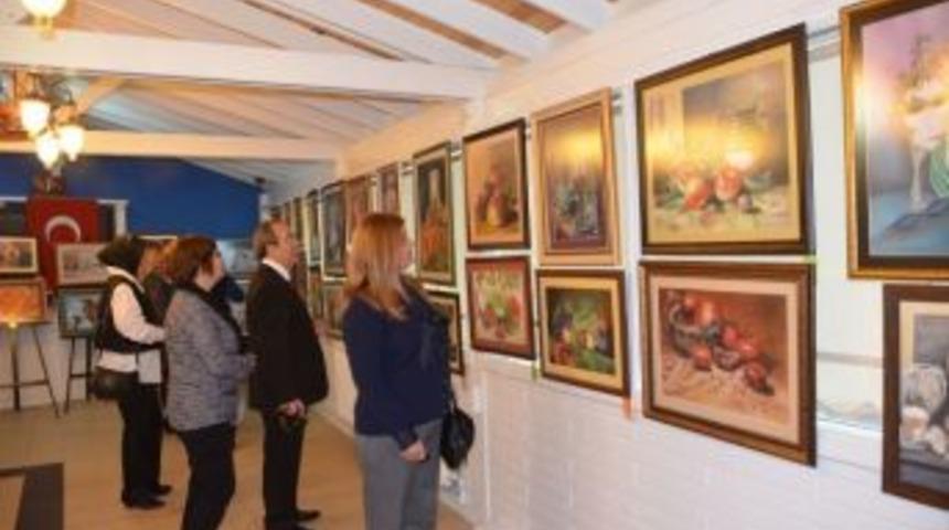 Busmek Kursiyerlerinden Resim Sergisi