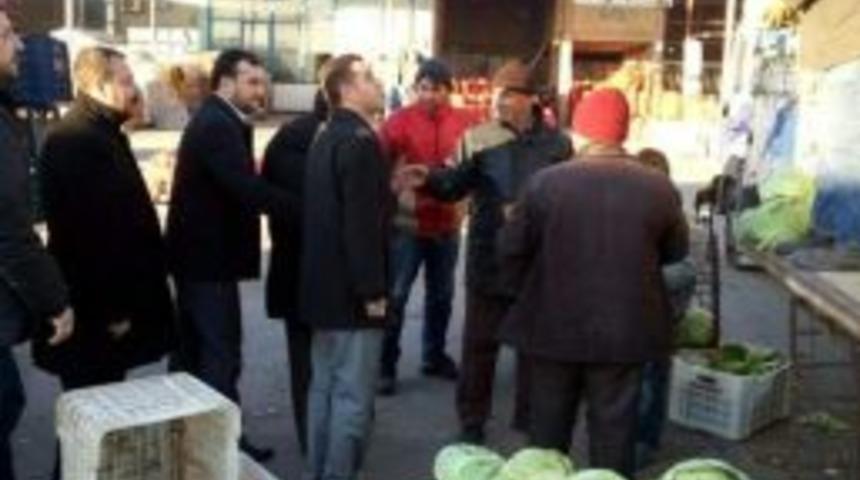 Arif G&uuml;ler, Sebze Hali Esnafını Ziyaret Etti