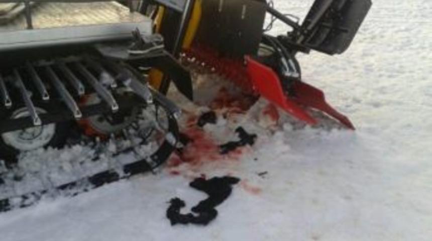 Kayak&ccedil;ı, Kar Ezme Makinesine Ayağını Kaptırdı